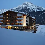 Alpengasthof Gruener, In & Out فندق 4*