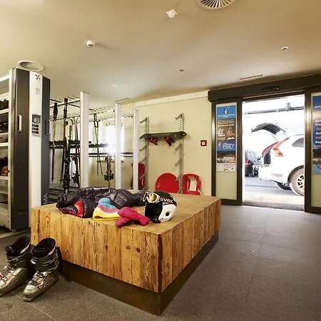 Otel Alpengasthof Gruener, In & Out 4*