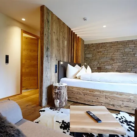 Alpengasthof Gruener, In & Out Отель Зёльден