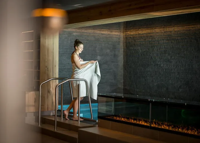 Hotel Alpengasthof Gruener, In & Out Sölden