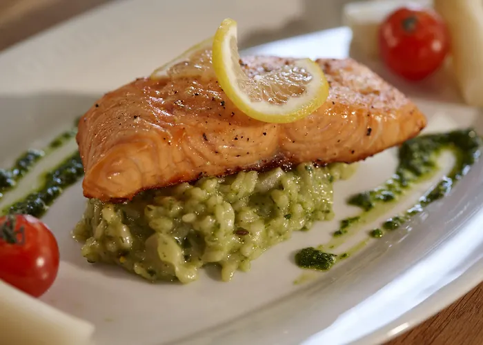 Hotel Alpengasthof Gruener, In & Out