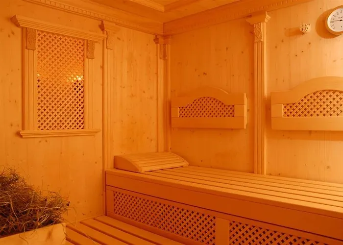 Alpengasthof Gruener, In & Out Hotel 4*