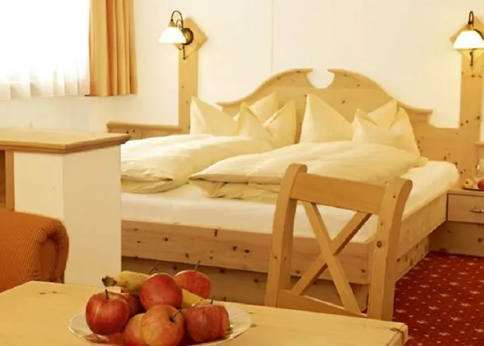 Hotel Alpengasthof Gruener, In & Out 4*