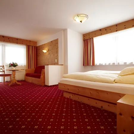 Alpengasthof Gruener, In & Out