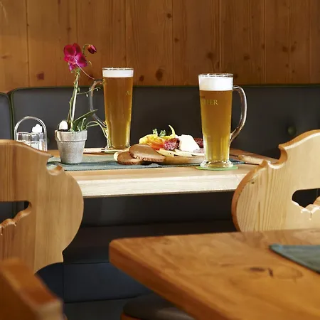 Alpengasthof Gruener, In & Out Отель Зёльден