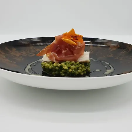 Отель Alpengasthof Gruener, In & Out