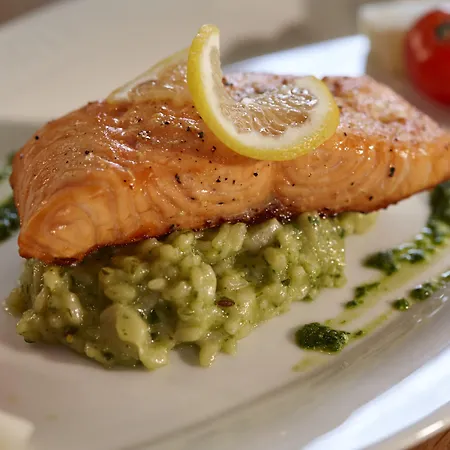 Hotel Alpengasthof Gruener, In & Out